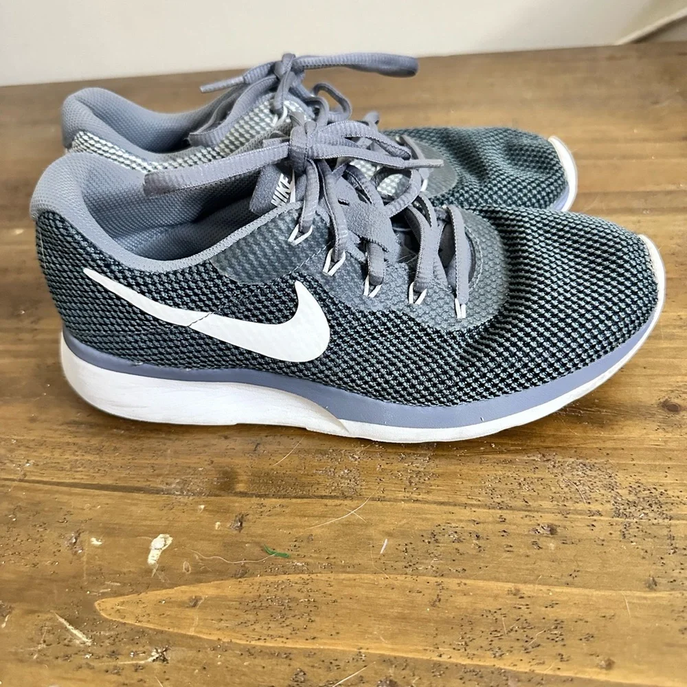 Nike Womens Tanjun Racer 921668-003 Black Gray Running Shoes Sneakers Size 6